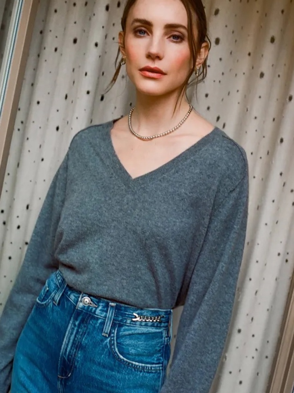 Favorite Daughter The Ryann V-Neck Cashmere Sweater in Grey Size Small